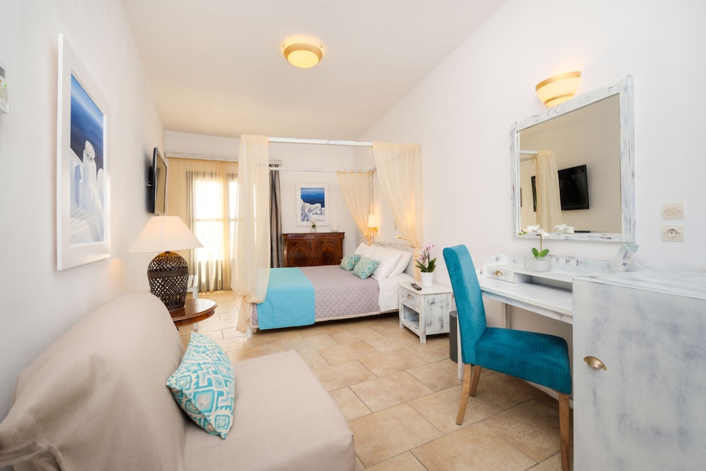 Hotel Mathios Village — Hotel rooms in Akrotiri, South Aegean