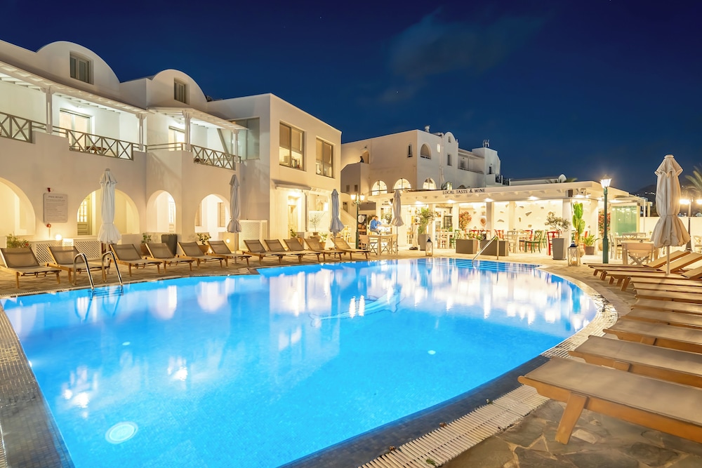 Hotel Mathios Village — Swimming pool in Akrotiri, South Aegean