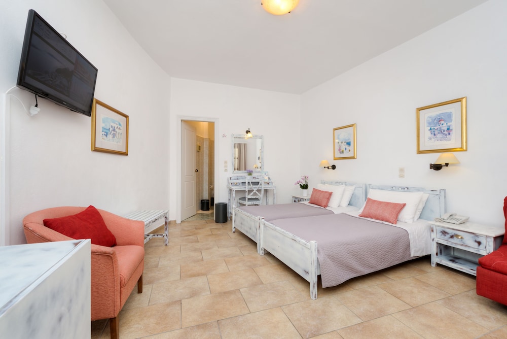 Hotel Mathios Village — Hotel rooms in Akrotiri, South Aegean