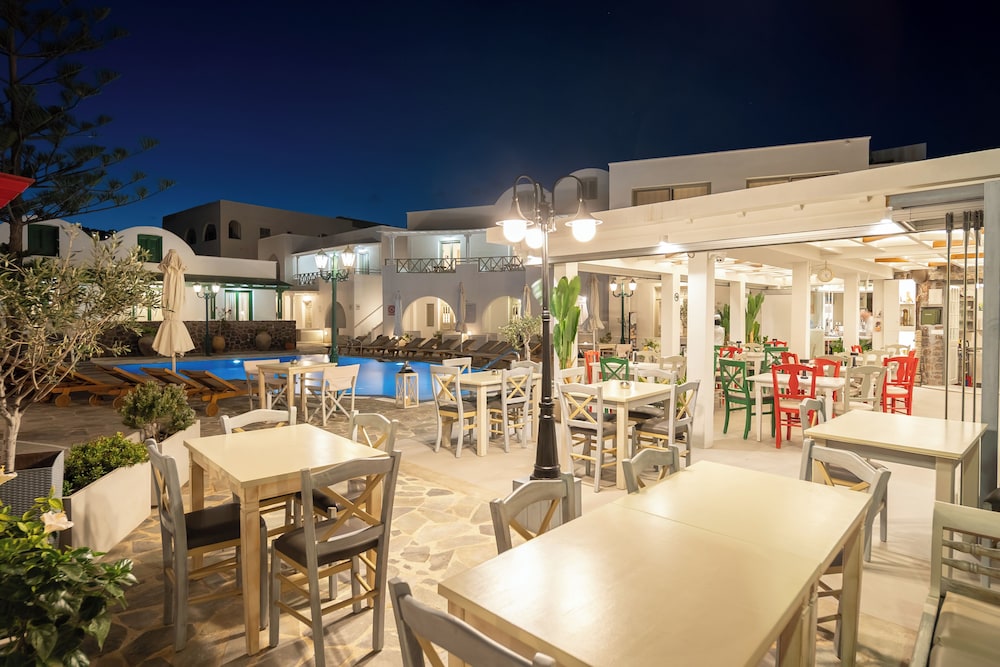 Hotel Mathios Village — Restaurant & bars in Akrotiri, South Aegean