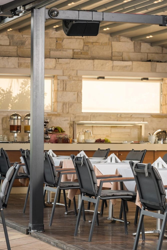 Minos Village — Restaurant & bars in Chania