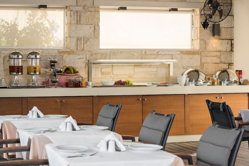 Minos Village — Restaurant & bars in Chania