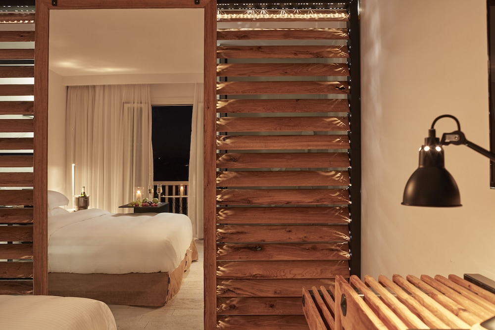 Myconian Imperial - Leading Hotels of the World — Hotel rooms in Elia, South Aegean