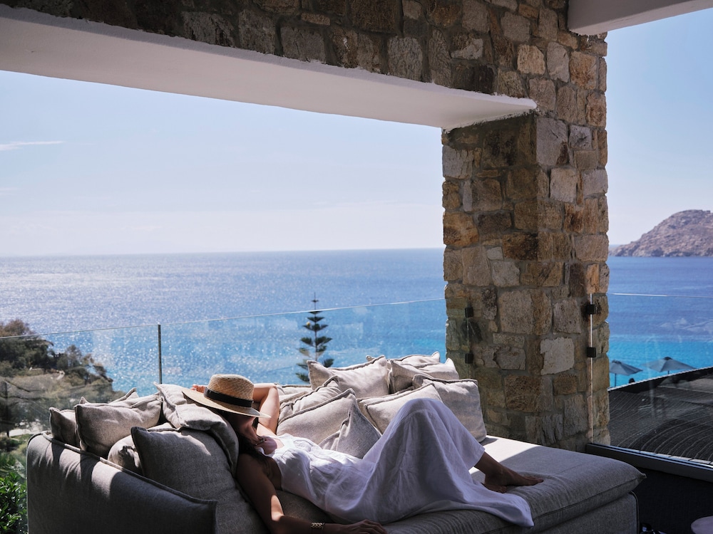Myconian Imperial - Leading Hotels of the World — Hotel rooms in Elia, South Aegean