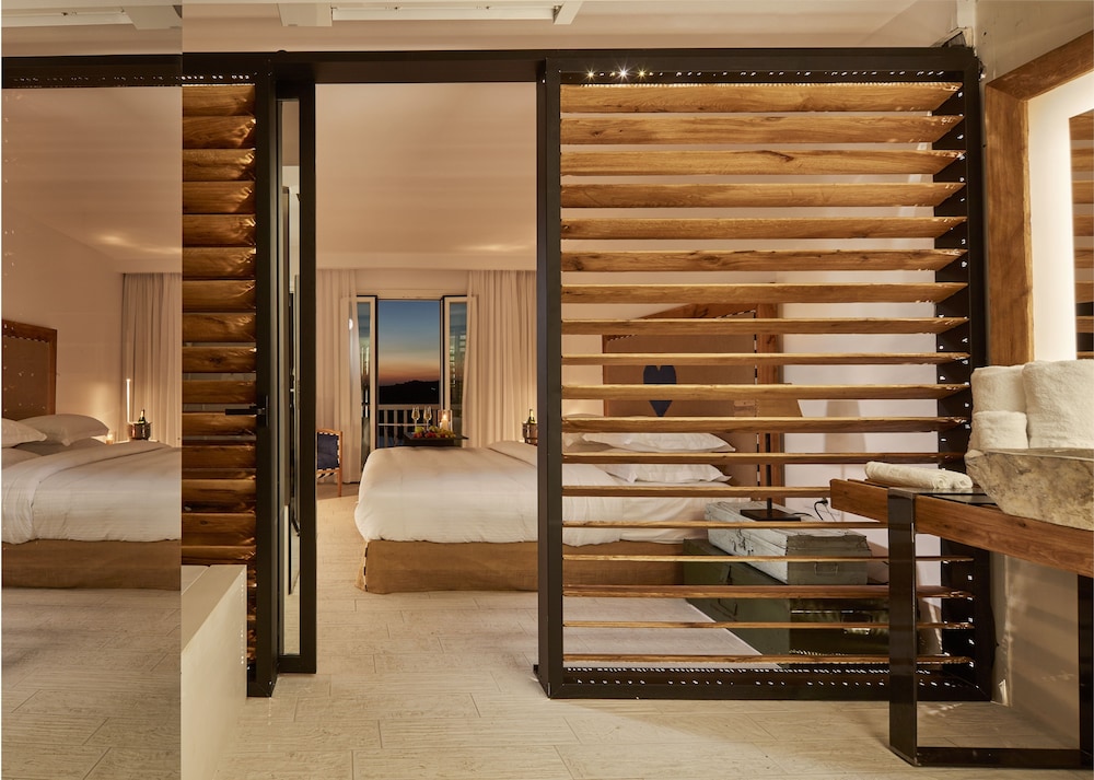 Myconian Imperial - Leading Hotels of the World — Hotel rooms in Elia, South Aegean