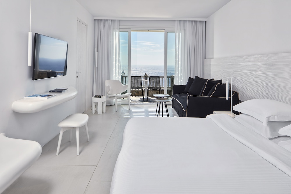 Myconian Imperial - Leading Hotels of the World — Hotel rooms in Elia, South Aegean