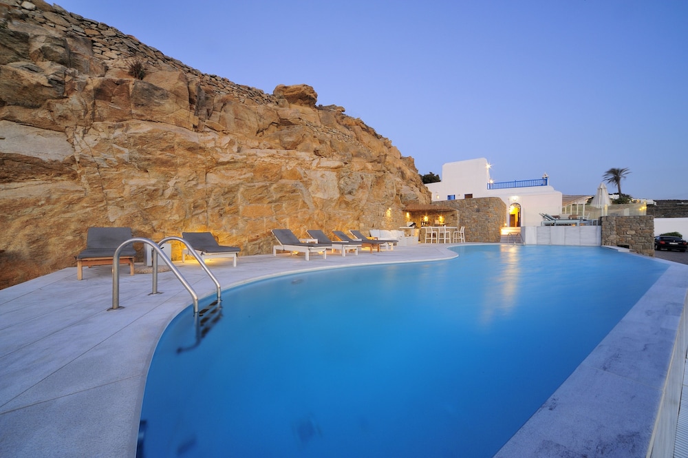 Mykonos Beach Hotel — Swimming pool in Mykonos Town, South Aegean