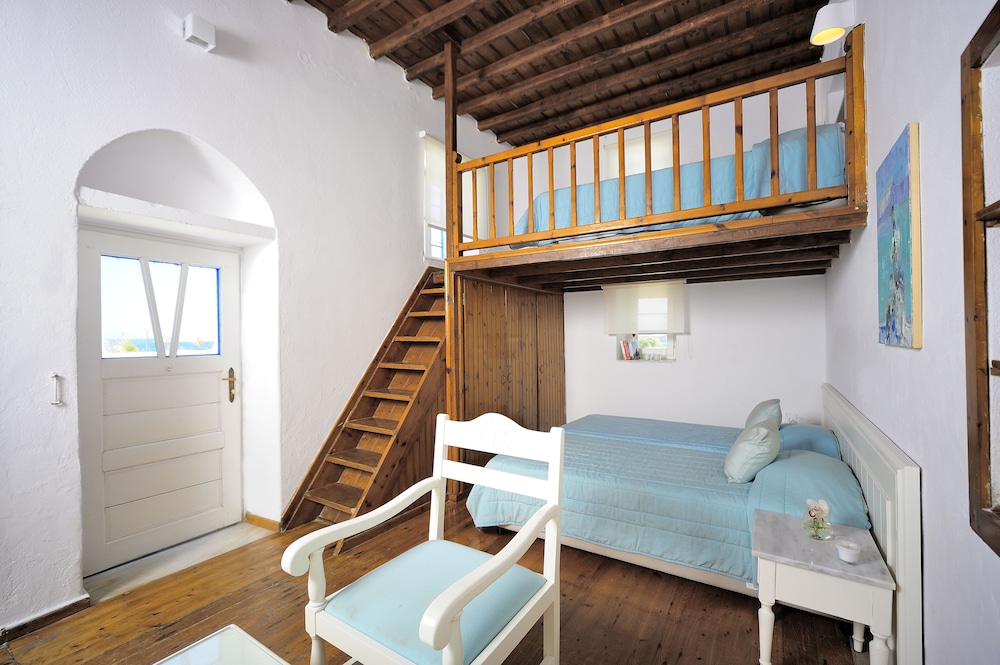 Mykonos Beach Hotel — Hotel rooms in Mykonos Town, South Aegean