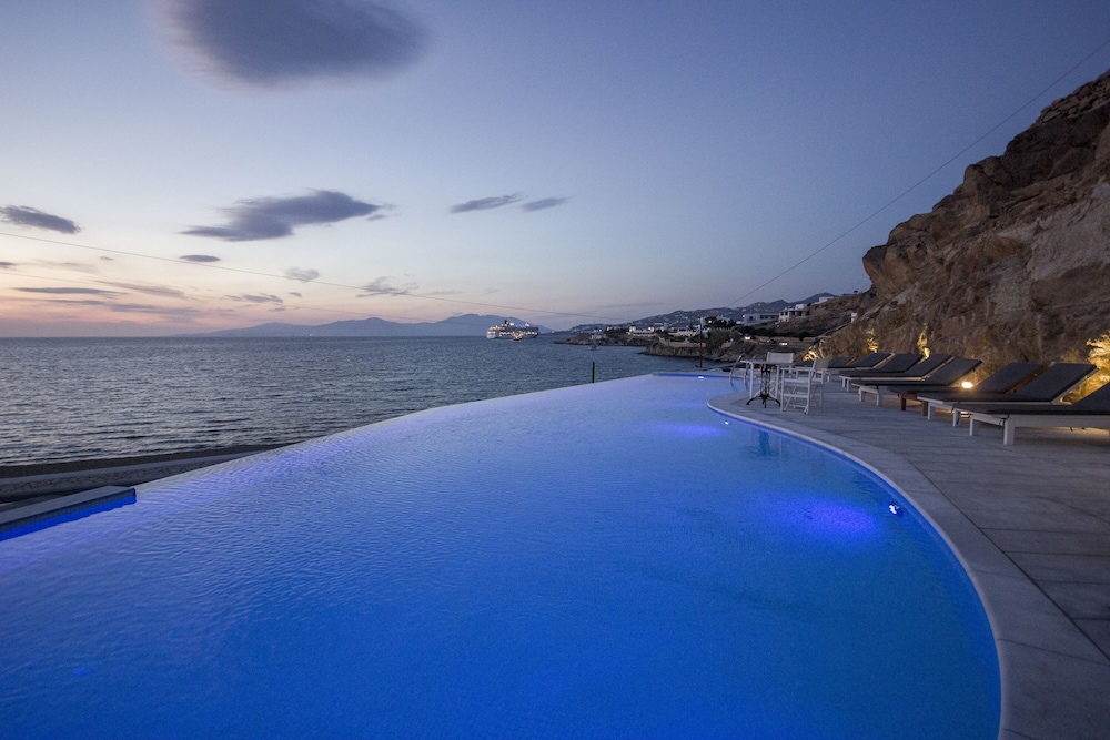 Mykonos Beach Hotel — Swimming pool in Mykonos Town, South Aegean