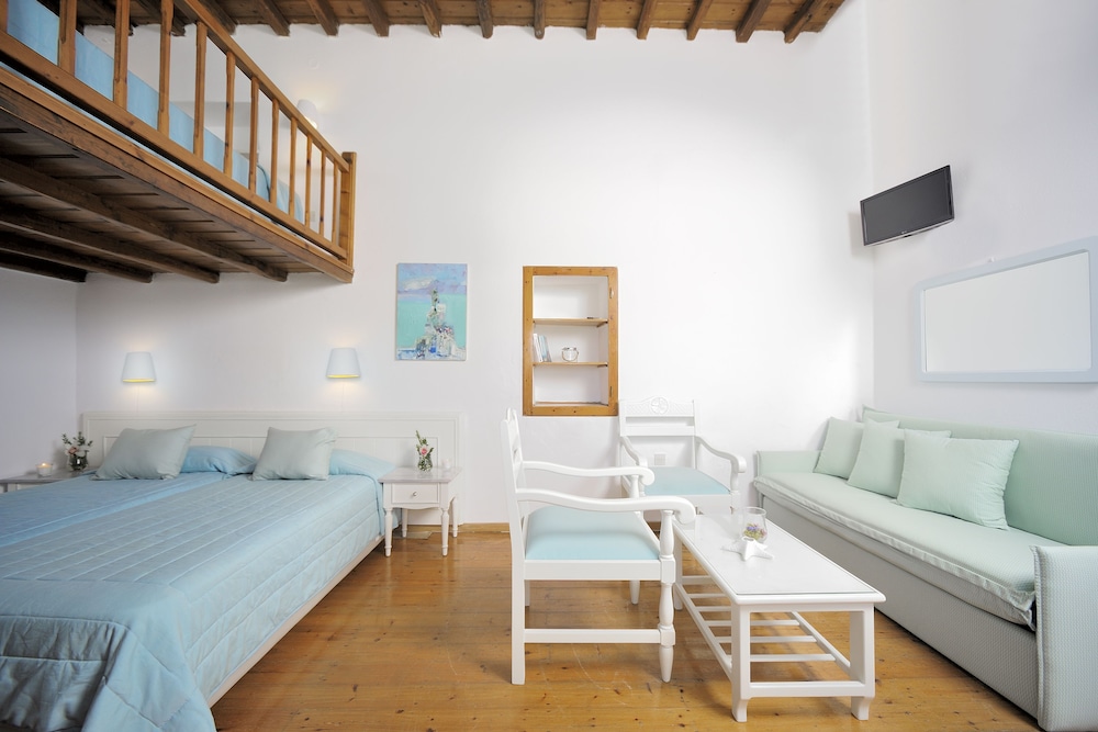 Mykonos Beach Hotel — Hotel rooms in Mykonos Town, South Aegean