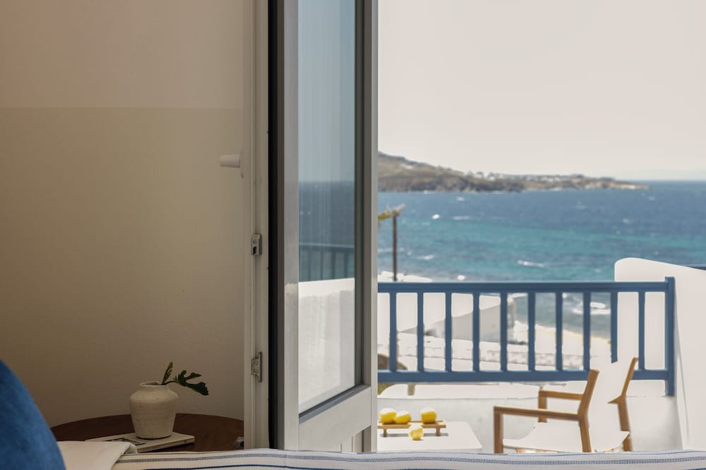 Mykonos Beach Hotel — Hotel rooms in Mykonos Town, South Aegean
