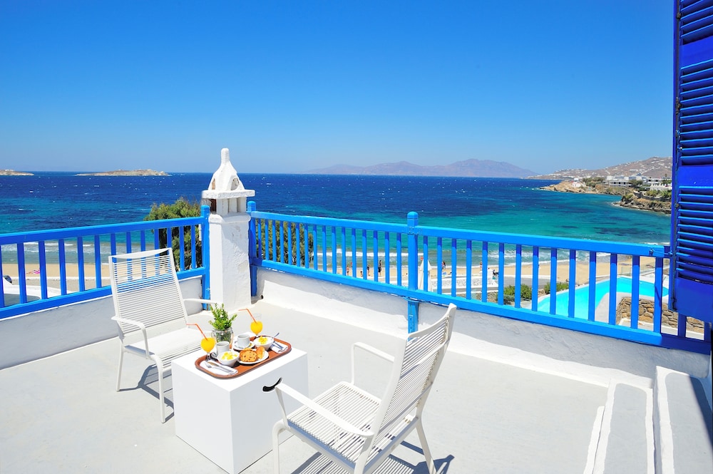 Mykonos Beach Hotel — Hotel rooms in Mykonos Town, South Aegean
