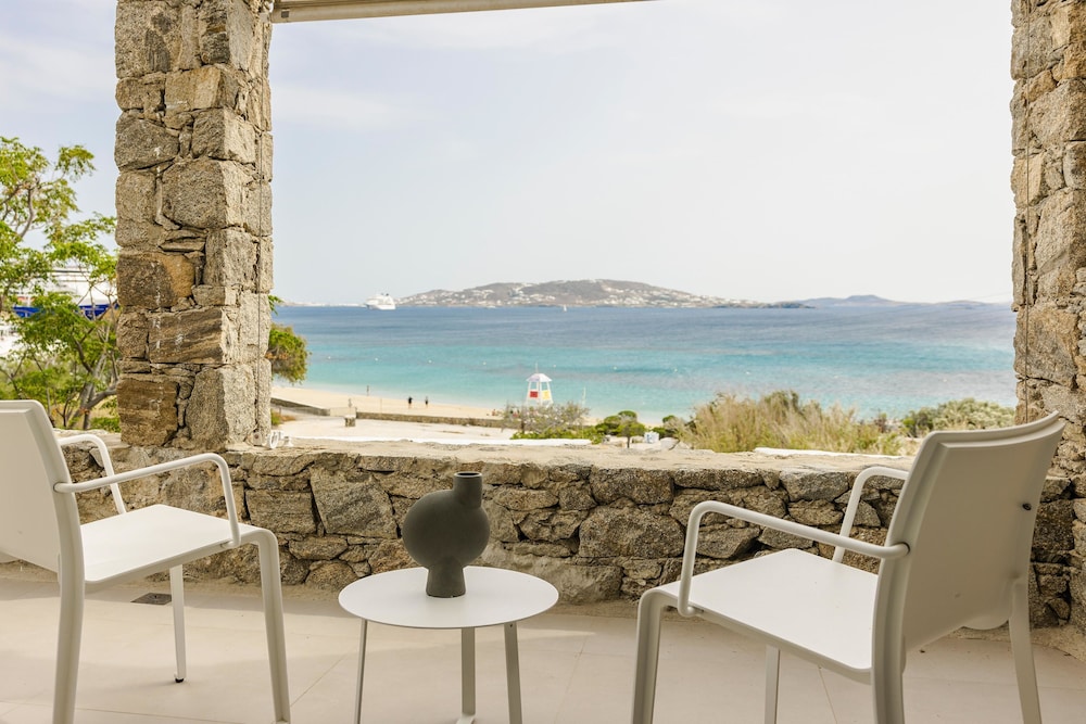 Grace Mykonos — Beach in Agios Stefanos, South Aegean