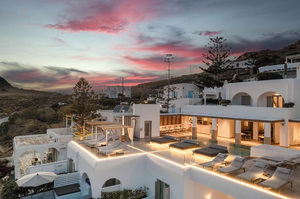 Grace Mykonos — Hotel building in Agios Stefanos, South Aegean