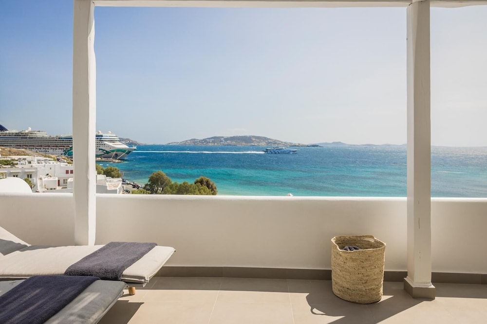 Grace Mykonos — Hotel rooms in Agios Stefanos, South Aegean