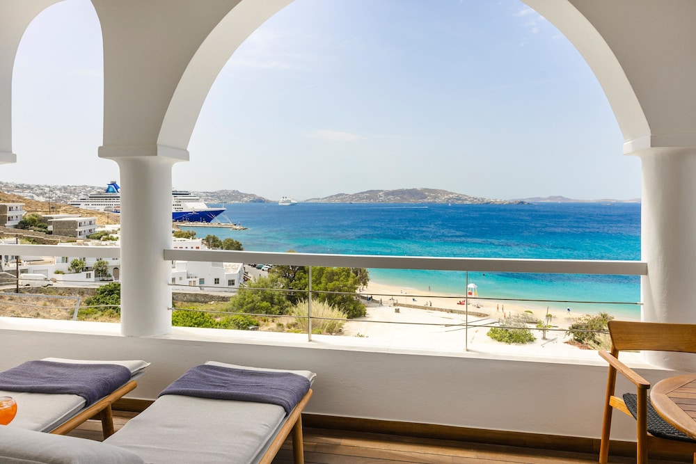 Grace Mykonos — Beach in Agios Stefanos, South Aegean