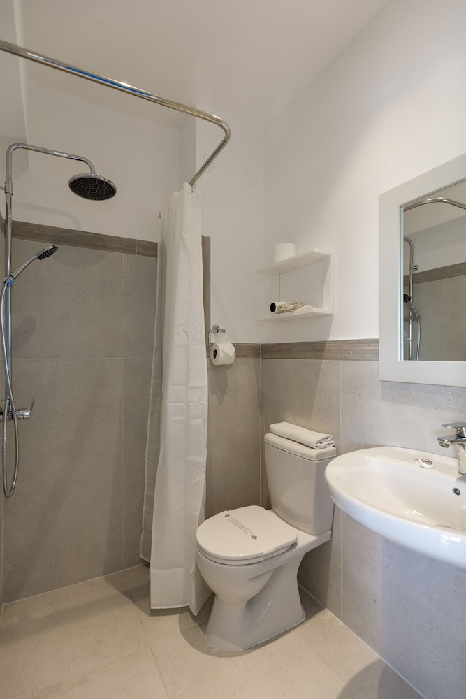 Nathalie Hotel — Hotel rooms in Ialyssos, South Aegean