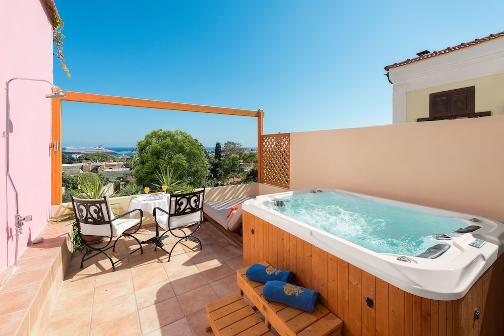 Nikos Takis Fashion Boutique Hotel - zdjęcie 2
