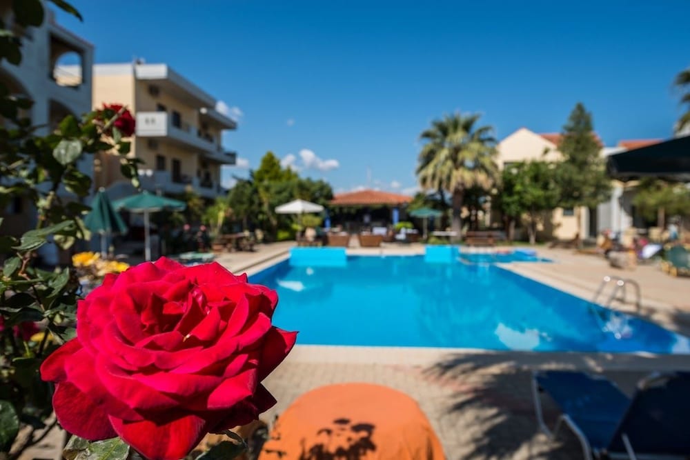 Nireas Hotel — Hotel building in Chania