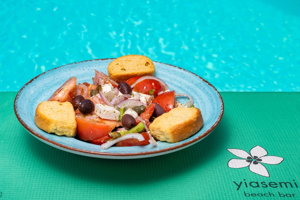 Nissia Beach Apartments and Suites — Restaurant & bars in Kamari, South Aegean