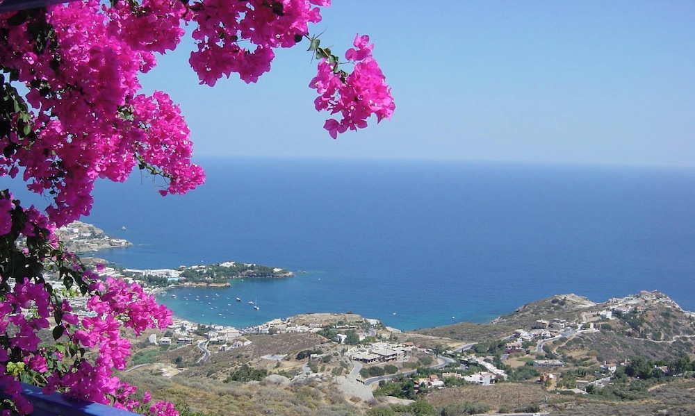Nymphes Luxury Apartments — Attractions in the area in Lygaria