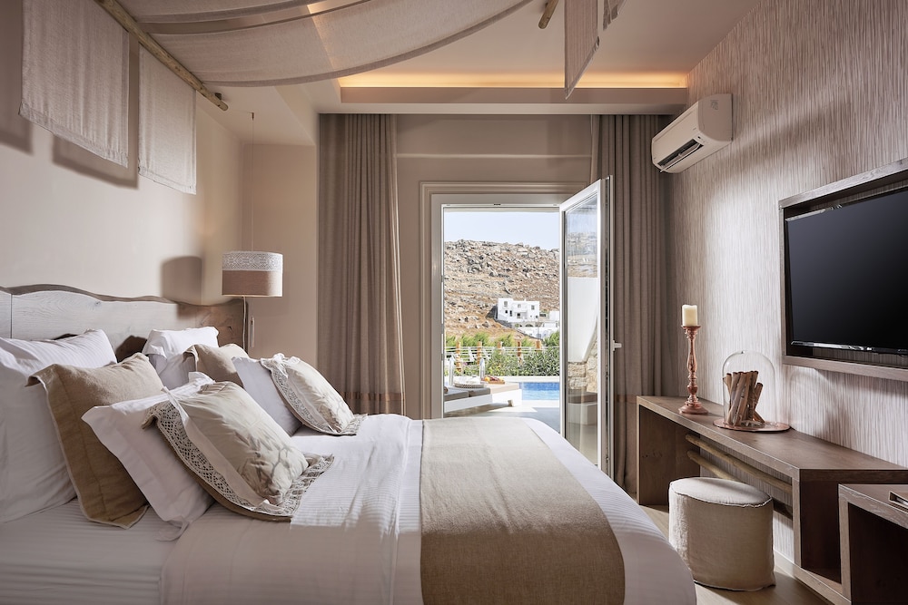 Palladium Hotel — Hotel rooms in Plati Gialos, South Aegean