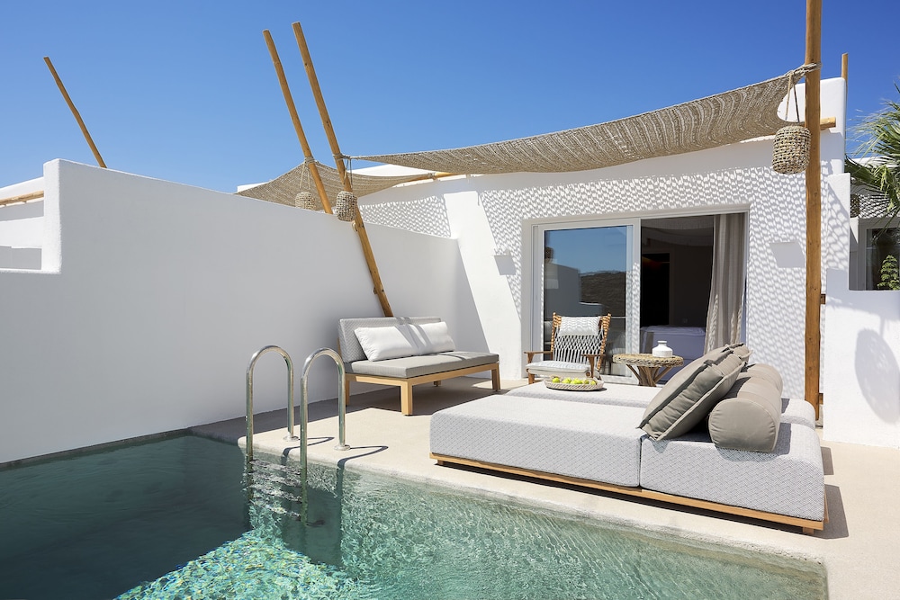 Palladium Hotel — Swimming pool in Plati Gialos, South Aegean