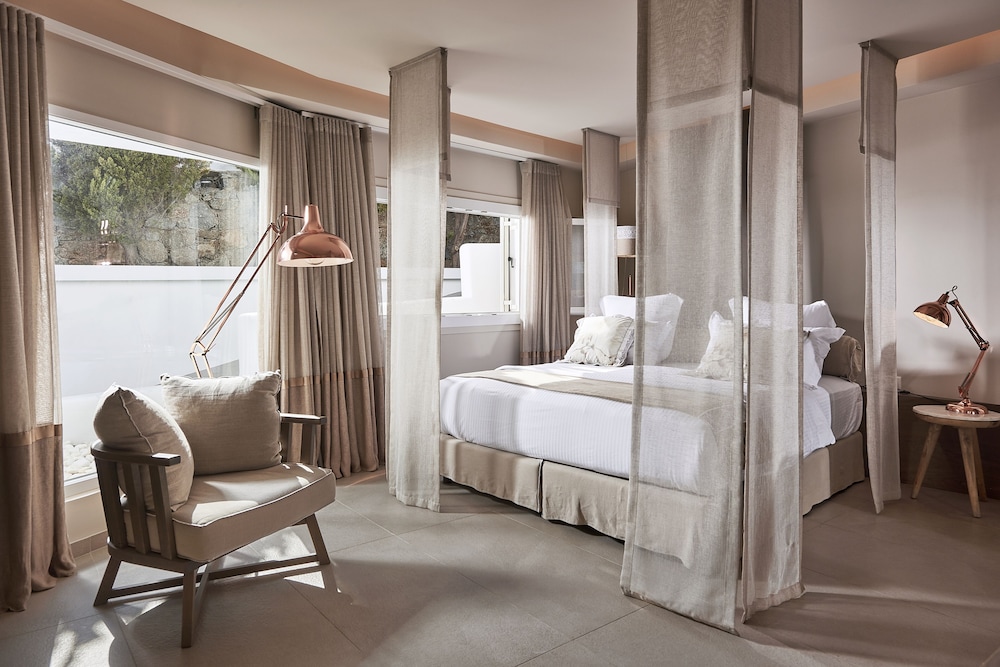 Palladium Hotel — Hotel rooms in Plati Gialos, South Aegean
