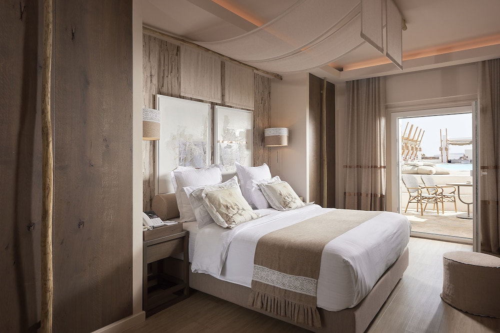 Palladium Hotel — Hotel rooms in Plati Gialos, South Aegean
