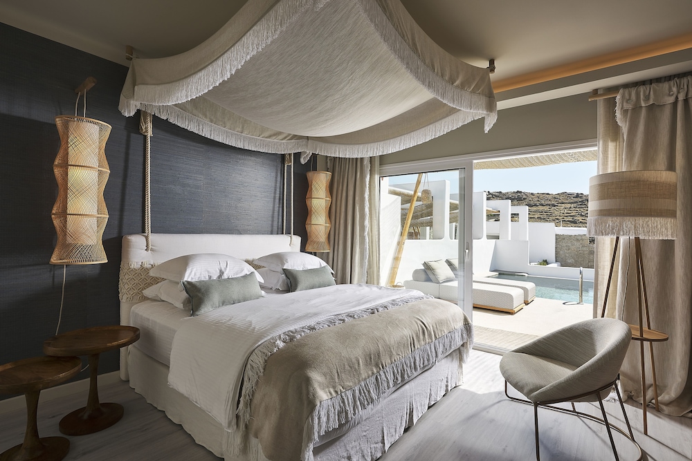 Palladium Hotel — Hotel rooms in Plati Gialos, South Aegean