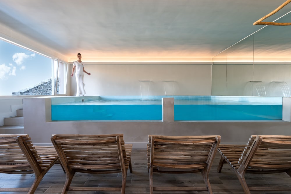 Palladium Hotel — Swimming pool in Plati Gialos, South Aegean