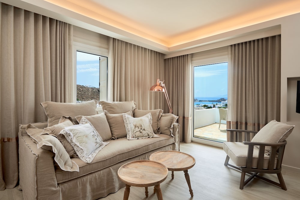 Palladium Hotel — Hotel rooms in Plati Gialos, South Aegean