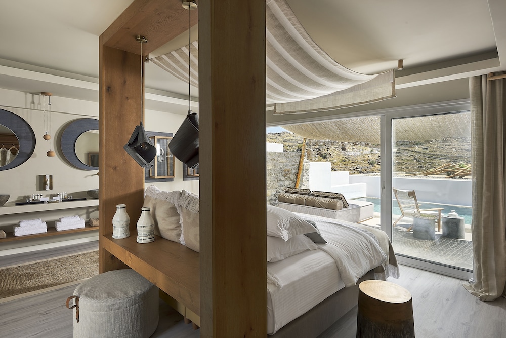 Palladium Hotel — Hotel rooms in Plati Gialos, South Aegean