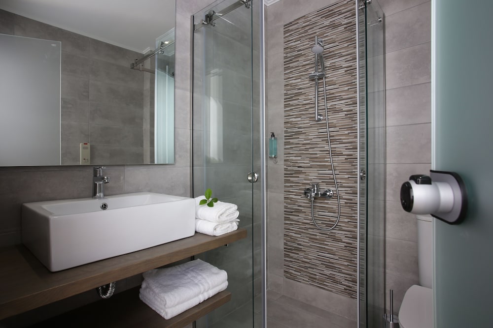 Paradise Hotel Corfu — Hotel rooms in Gouvia, Ionian Islands
