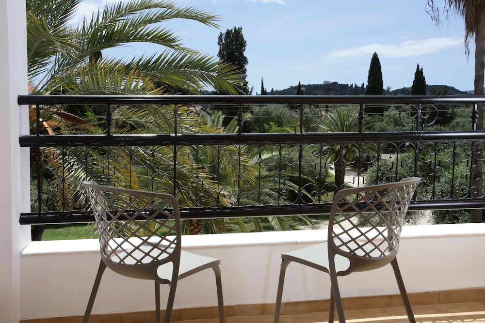 Paradise Hotel Corfu — Hotel rooms in Gouvia, Ionian Islands