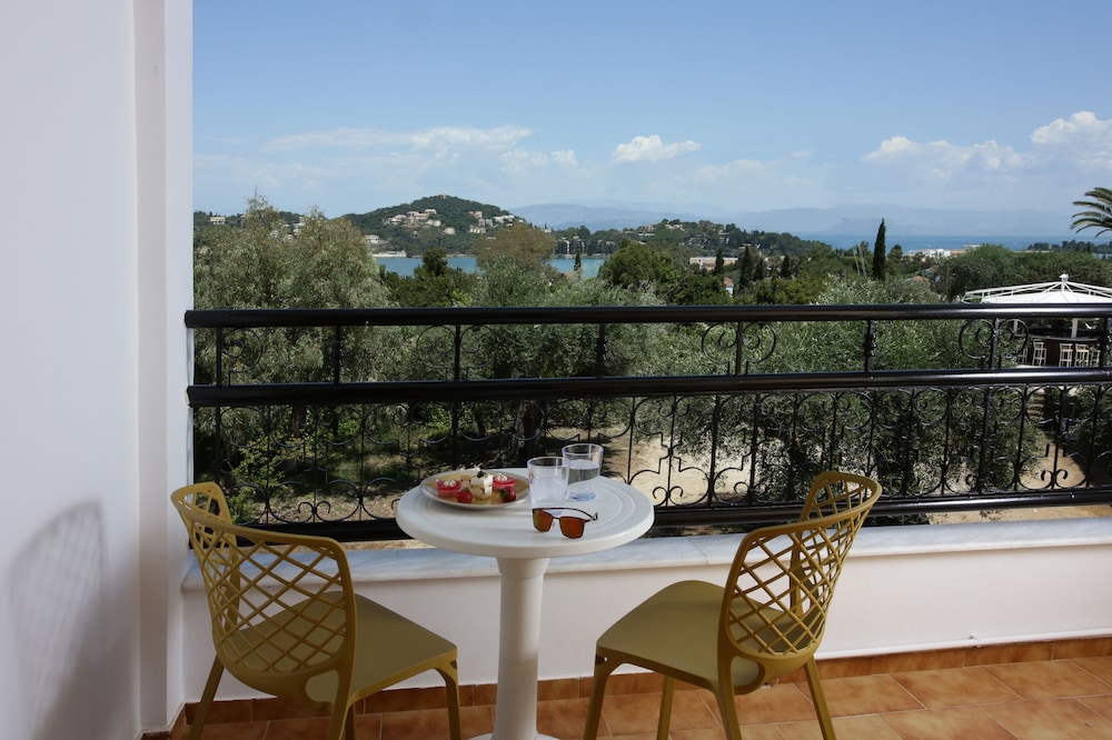 Paradise Hotel Corfu — Hotel rooms in Gouvia, Ionian Islands