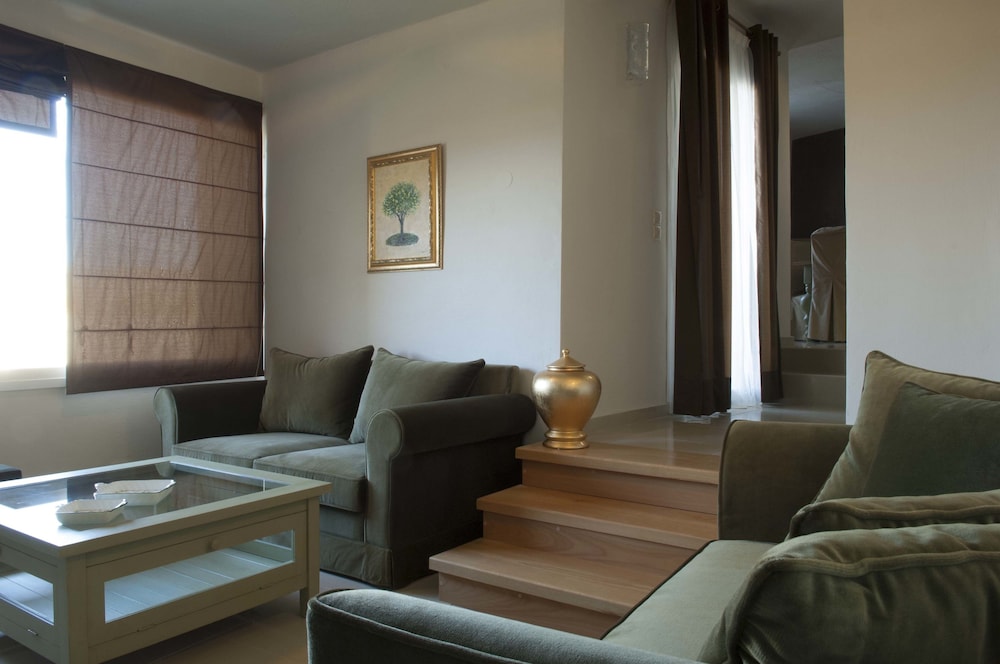 Paradise Island Villas — Hotel rooms in Hersonissos