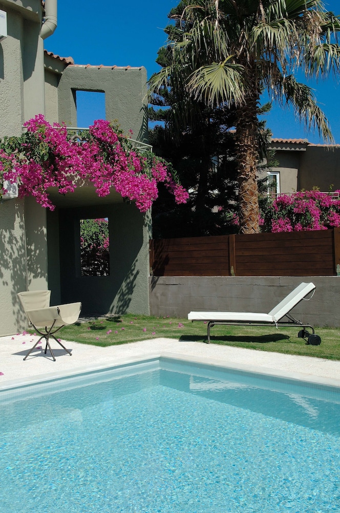Paradise Island Villas — Swimming pool in Hersonissos