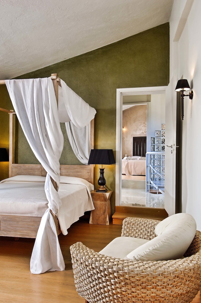 Paradise Island Villas — Hotel rooms in Hersonissos