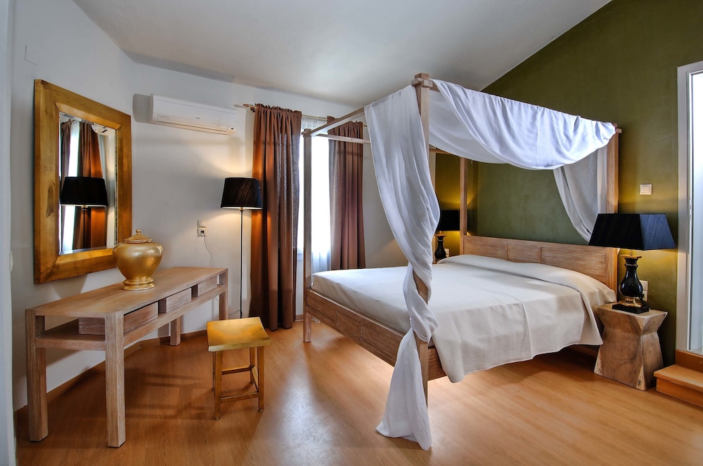 Paradise Island Villas — Hotel rooms in Hersonissos