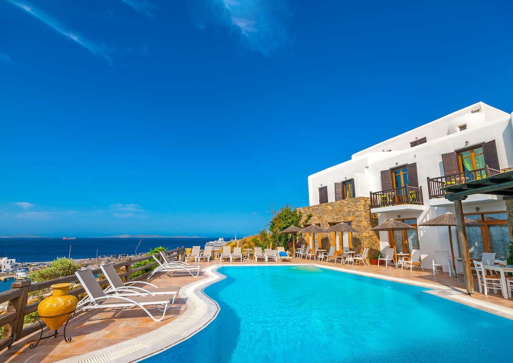 Paradision Hotel — Main photo in Tourlos, South Aegean