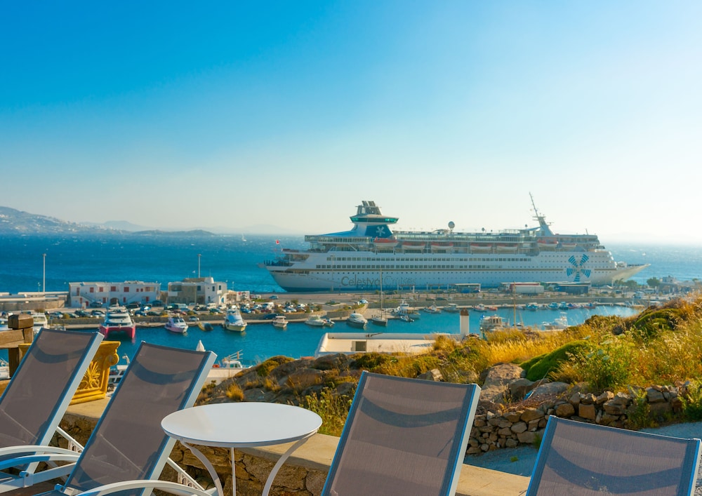 Paradision Hotel — Attractions in the area in Tourlos, South Aegean