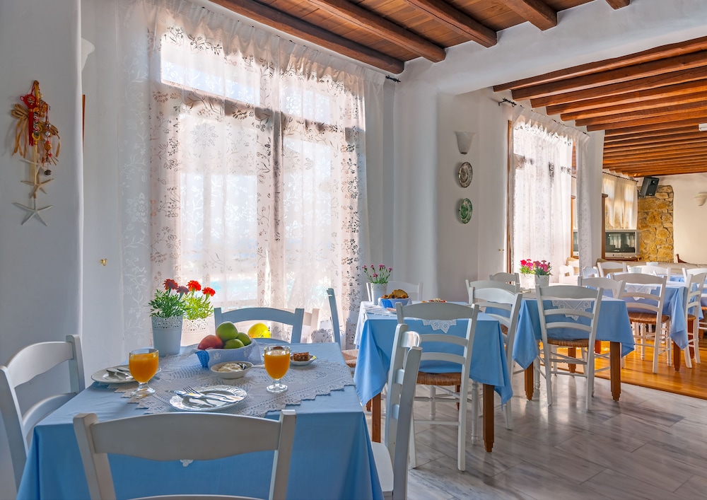 Paradision Hotel — Restaurant & bars in Tourlos, South Aegean