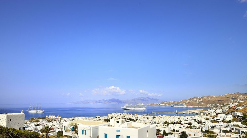 Hotel Pelican image