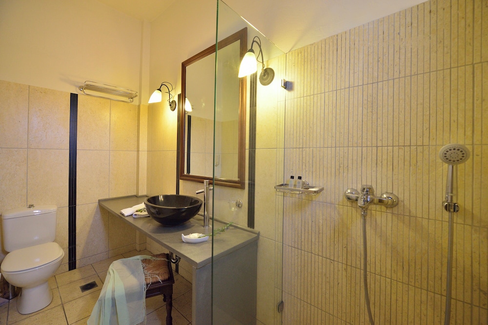 Hotel Pelican — Hotel rooms in Mykonos Town, South Aegean