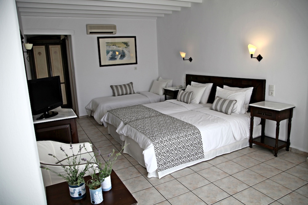 Pelican Bay Hotel — Hotel rooms in Plati Gialos, South Aegean