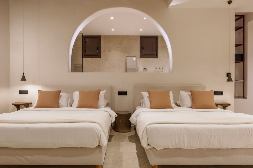 Pelican Bay Hotel — Hotel rooms in Plati Gialos, South Aegean