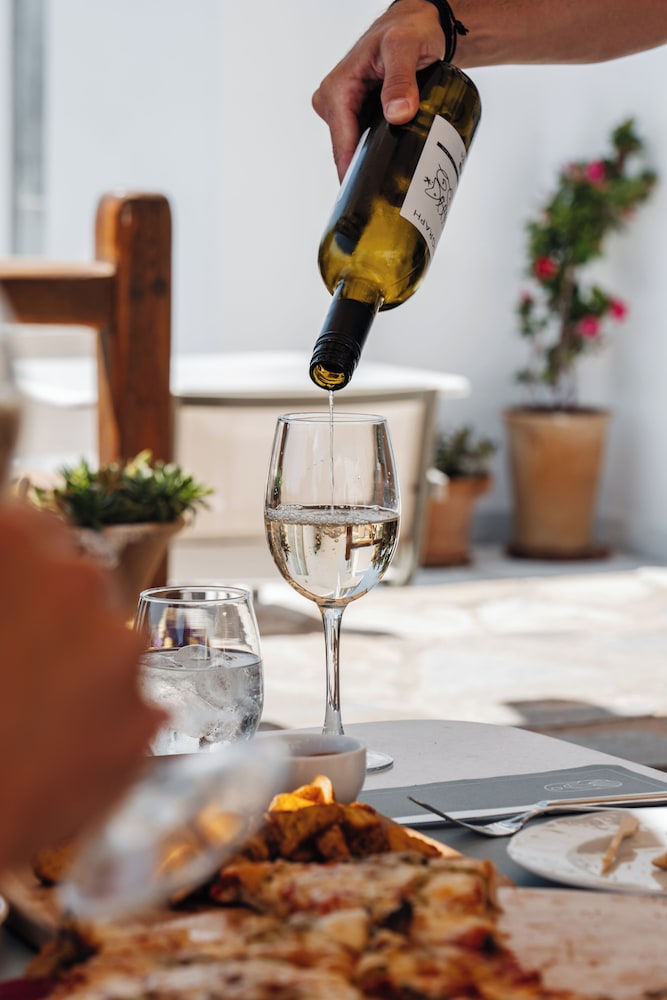 Pelican Bay Hotel — Restaurant & bars in Plati Gialos, South Aegean