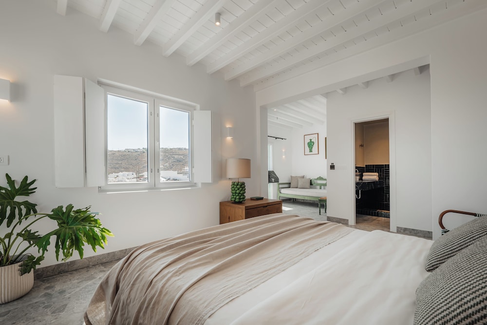 Pelican Bay Hotel — Hotel rooms in Plati Gialos, South Aegean