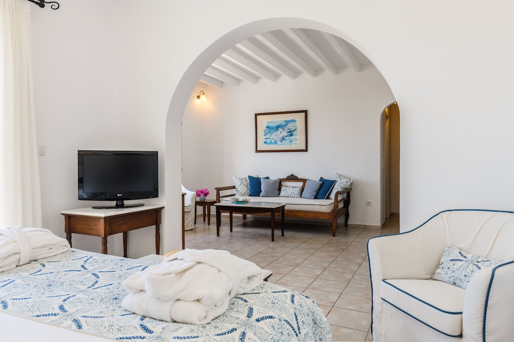 Pelican Bay Hotel — Hotel rooms in Plati Gialos, South Aegean